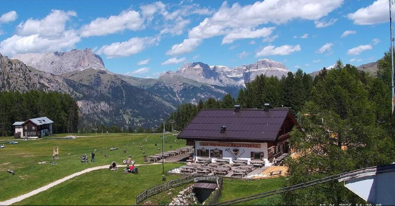 Webcam Vigo di Fassa-Pera-Ciampedìe - Vigo - verso Sassolungo e Pordoi