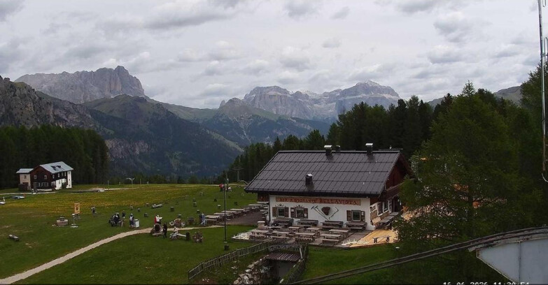 Webcam Vigo di Fassa-Pera-Ciampedìe - Vigo - verso Sassolungo e Pordoi