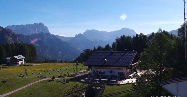 Webcam Vigo di Fassa-Pera-Ciampedìe - Vigo - verso Sassolungo e Pordoi