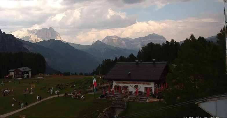 Webcam Vigo di Fassa-Pera-Ciampedìe - Vigo - verso Sassolungo e Pordoi