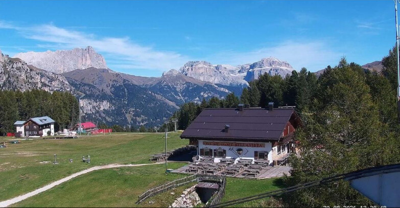 Webcam Vigo di Fassa-Pera-Ciampedìe - Vigo - verso Sassolungo e Pordoi