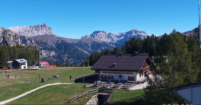 Webcam Vigo di Fassa-Pera-Ciampedie - Vigo - verso Sassolungo e Pordoi