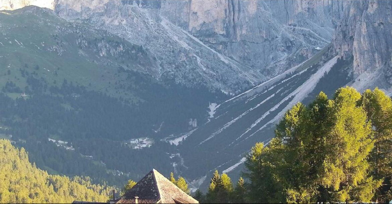 Webcam Vigo di Fassa-Pera-Ciampedìe - Vigo - Conca del Gardeccia