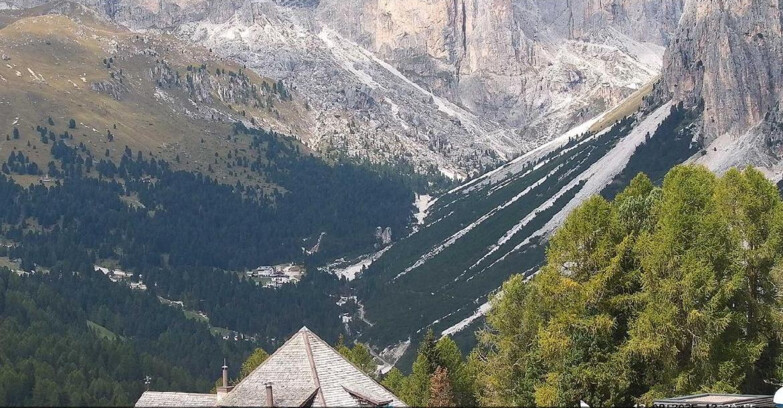 Webcam Vigo di Fassa-Pera-Ciampedìe - Vigo - Conca del Gardeccia