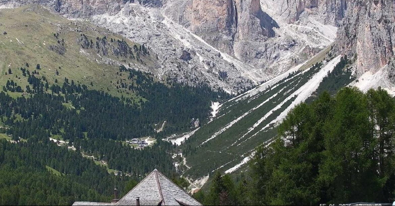 Webcam Vigo di Fassa-Pera-Ciampedìe - Vigo - Conca del Gardeccia