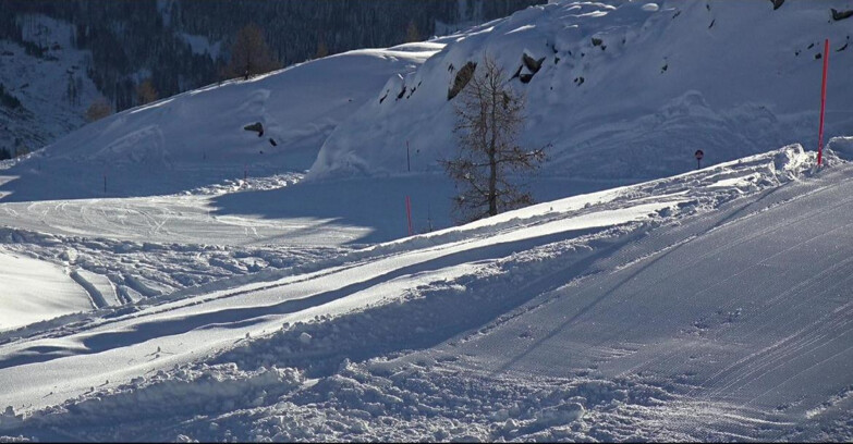 Webcam San Martino di Castrozza - Passo Rolle  - Pista Tognola UNO