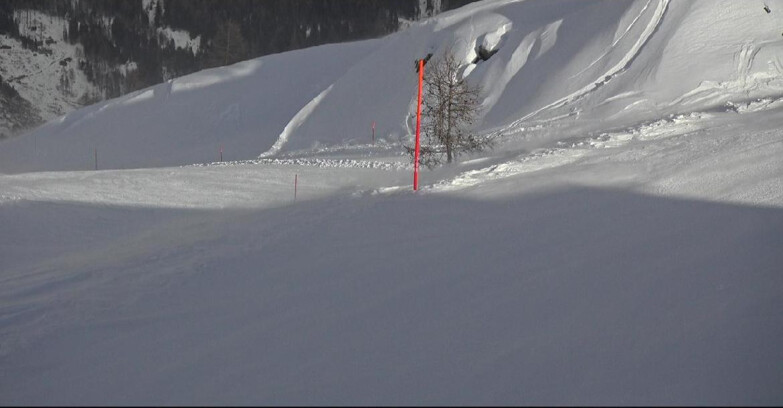 Webcam San Martino di Castrozza - Passo Rolle - Pista Tognola UNO