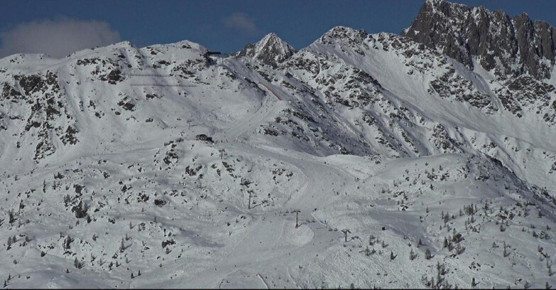 Webcam Сан-Мартино-ди-Кастроцца - Пассо-Ролле - Cima Tognola