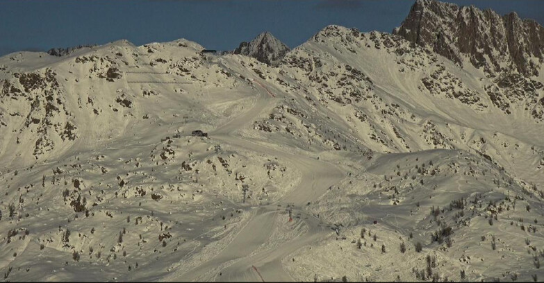 Webcam Сан-Мартино-ди-Кастроцца - Пассо-Ролле - Cima Tognola