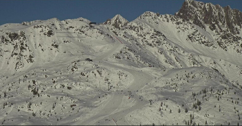 Webcam Сан-Мартино-ди-Кастроцца - Пассо-Ролле - Cima Tognola