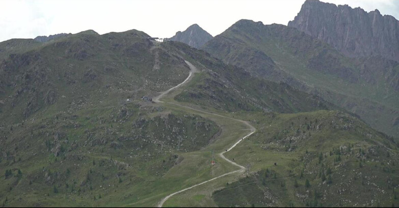 Webcam San Martino di Castrozza - Passo Rolle - Cima Tognola - Pista