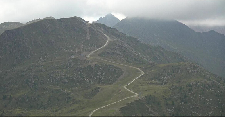 Webcam San Martino di Castrozza - Passo Rolle - Cima Tognola - Pista