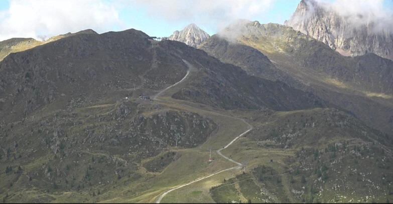 Webcam San Martino di Castrozza - Passo Rolle - Cima Tognola - Pista