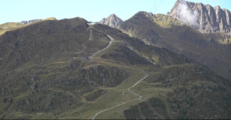 Webcam San Martino di Castrozza - Passo Rolle - Cima Tognola - Pista
