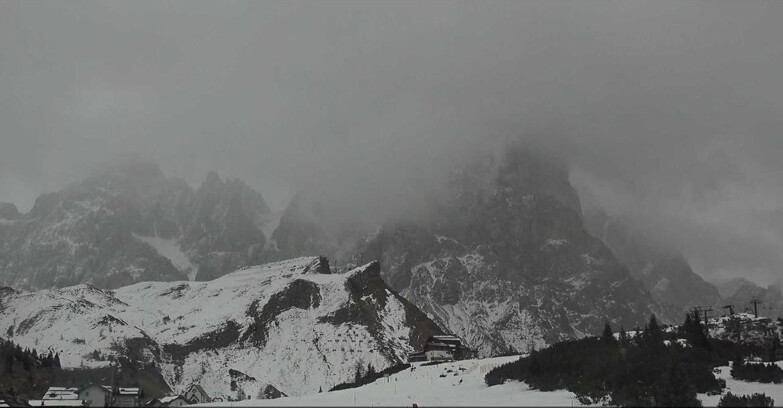 Webcam Сан-Мартино-ди-Кастроцца - Пассо-Ролле - Passo Rolle - Il Cimone