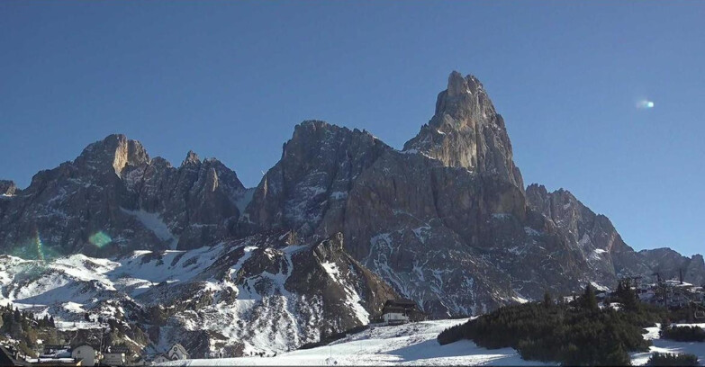 Webcam Сан-Мартино-ди-Кастроцца - Пассо-Ролле - Passo Rolle - Il Cimone