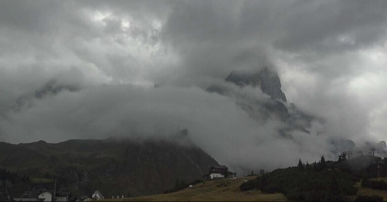 Webcam Сан-Мартино-ди-Кастроцца - Пассо-Ролле - Passo Rolle - Il Cimone