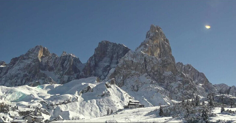 Webcam Сан-Мартино-ди-Кастроцца - Пассо-Ролле - Passo Rolle - Il Cimone