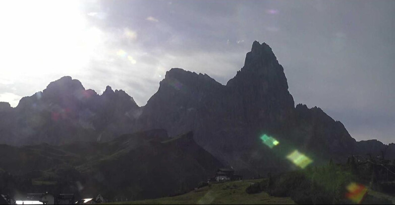 Webcam Сан-Мартино-ди-Кастроцца - Пассо-Ролле - Passo Rolle - Il Cimone