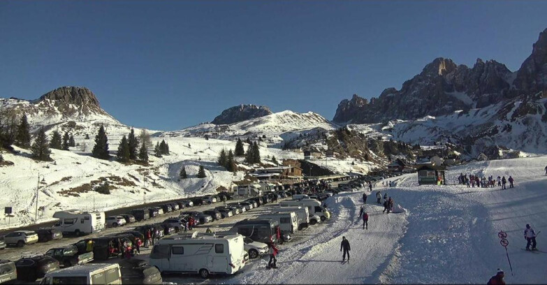 Webcam Сан-Мартино-ди-Кастроцца - Пассо-Ролле - Passo Rolle - Castellazzo