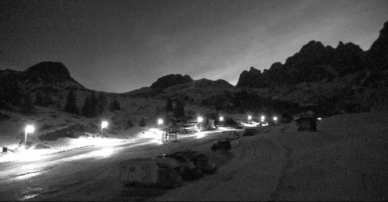 Webcam San Martino di Castrozza - Passo Rolle - Passo Rolle - Castellazzo