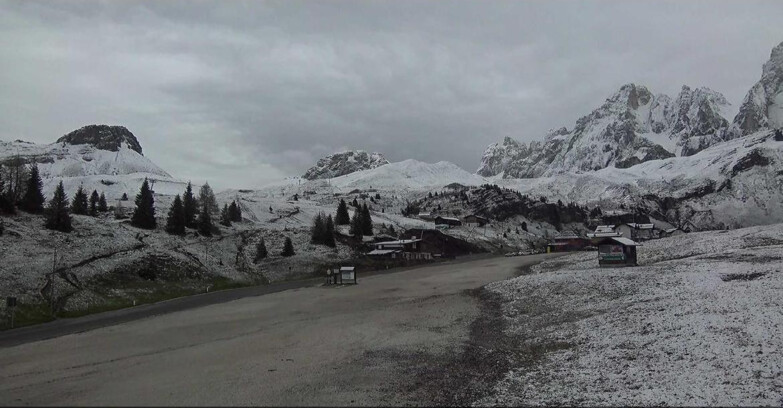 Webcam San Martino di Castrozza - Passo Rolle - Passo Rolle - Castellazzo