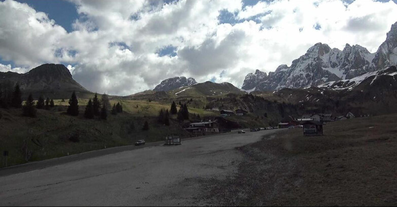 Webcam San Martino di Castrozza - Passo Rolle - Passo Rolle - Castellazzo