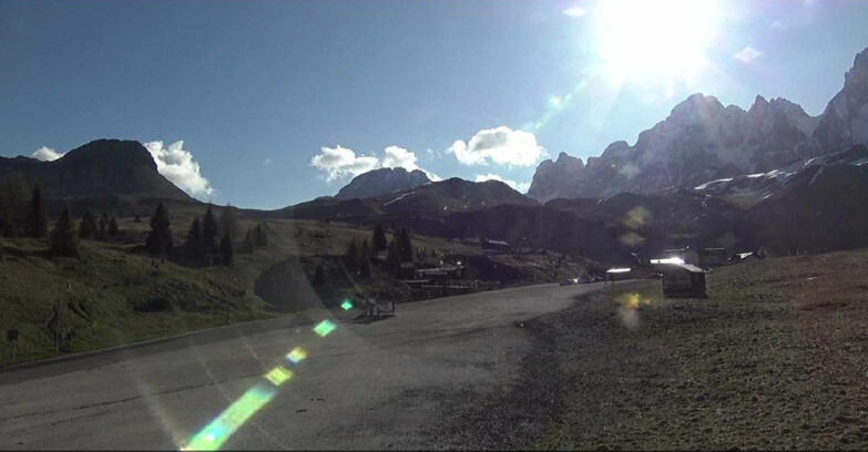 Webcam San Martino di Castrozza - Passo Rolle - Passo Rolle - Castellazzo