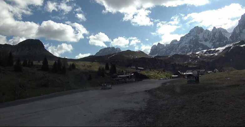 Webcam San Martino di Castrozza - Passo Rolle - Passo Rolle - Castellazzo