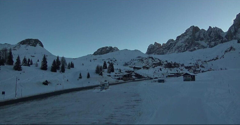 Webcam San Martino di Castrozza - Passo Rolle  - Passo Rolle - Castellazzo