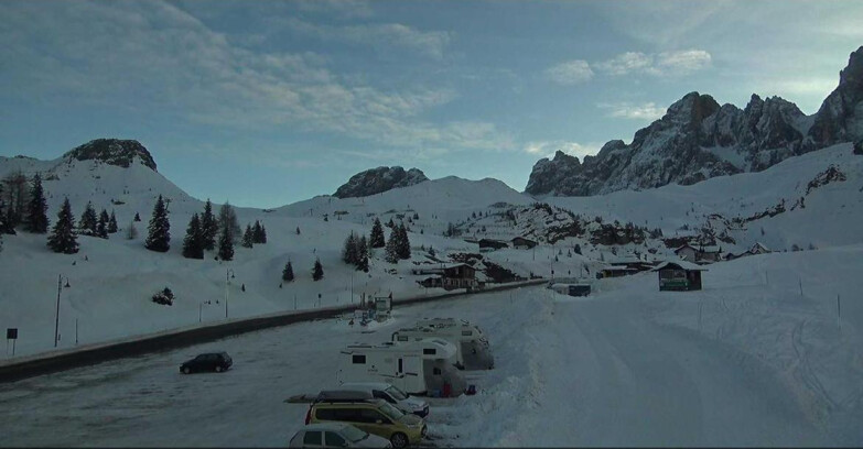 Webcam Сан-Мартино-ди-Кастроцца - Пассо-Ролле - Passo Rolle - Castellazzo