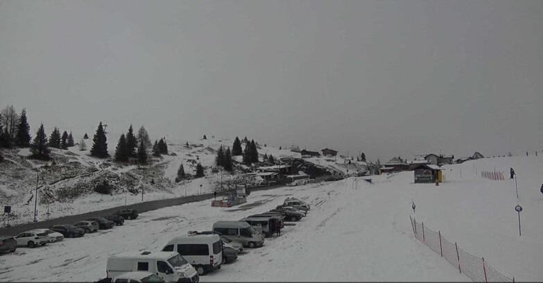 Webcam San Martino di Castrozza - Passo Rolle - Passo Rolle - Castellazzo