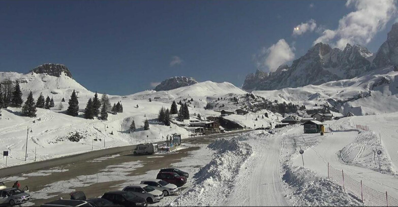 Webcam San Martino di Castrozza - Passo Rolle - Passo Rolle - Castellazzo