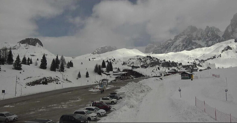 Webcam San Martino di Castrozza - Passo Rolle - Passo Rolle - Castellazzo