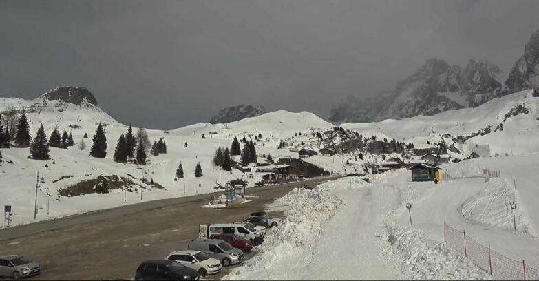 Webcam San Martino di Castrozza - Passo Rolle - Passo Rolle - Castellazzo