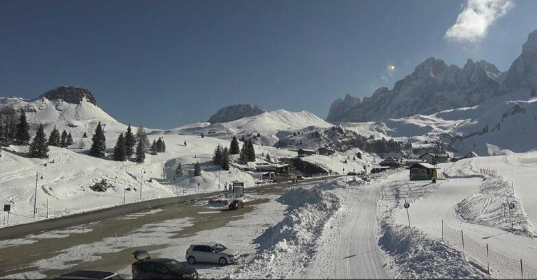 Webcam San Martino di Castrozza - Passo Rolle - Passo Rolle - Castellazzo