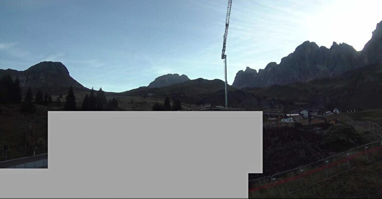 Webcam San Martino di Castrozza - Passo Rolle - Passo Rolle - Castellazzo