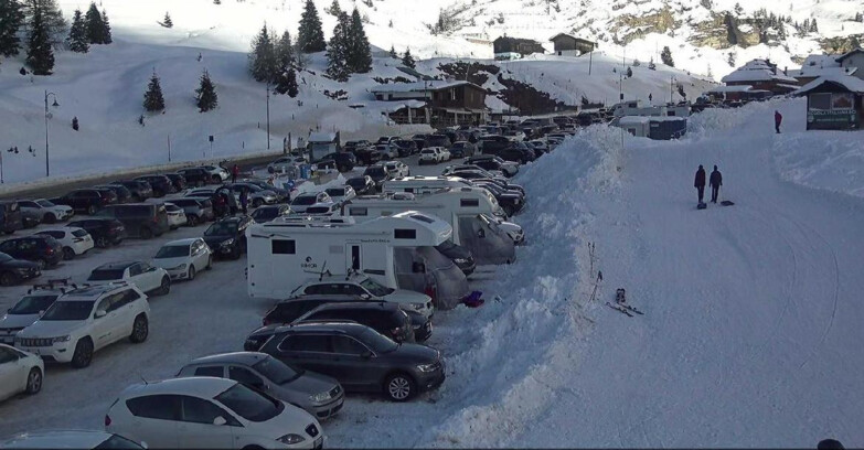 Webcam Сан-Мартино-ди-Кастроцца - Пассо-Ролле - Passo Rolle