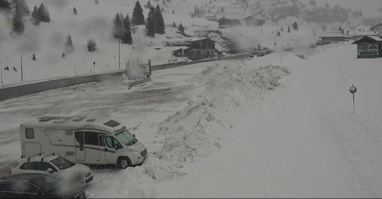 Webcam Сан-Мартино-ди-Кастроцца - Пассо-Ролле - Passo Rolle