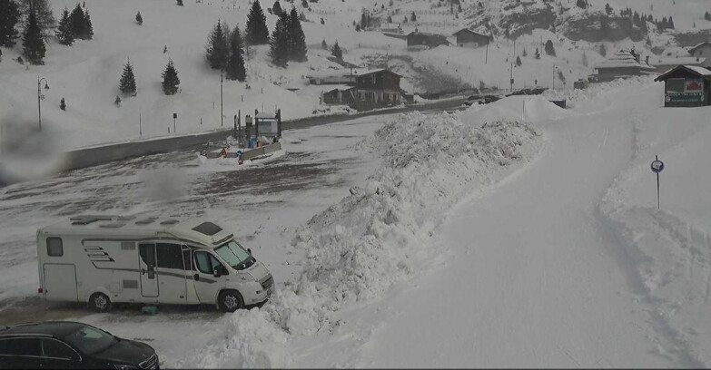 Webcam Сан-Мартино-ди-Кастроцца - Пассо-Ролле - Passo Rolle