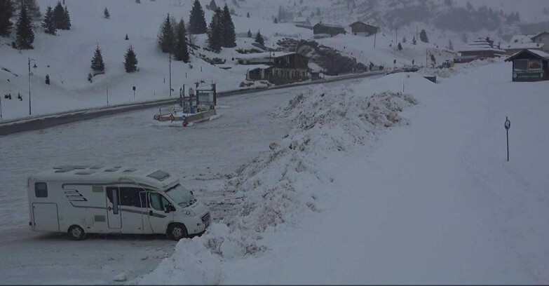 Webcam Сан-Мартино-ди-Кастроцца - Пассо-Ролле - Passo Rolle