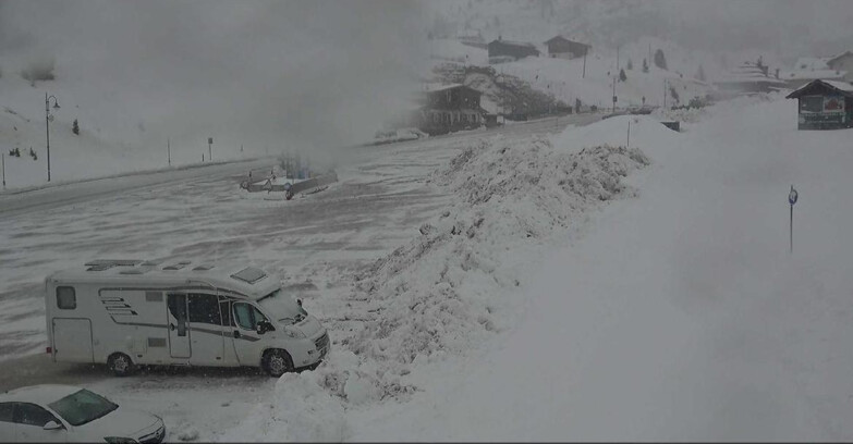 Webcam Сан-Мартино-ди-Кастроцца - Пассо-Ролле - Passo Rolle