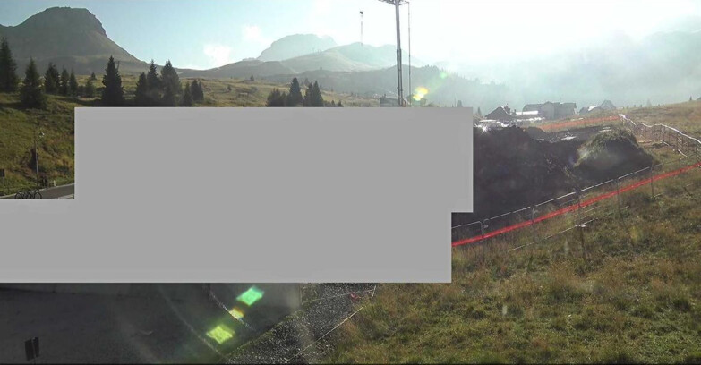 Webcam Сан-Мартино-ди-Кастроцца - Пассо-Ролле - Passo Rolle