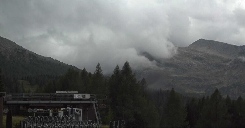 Webcam Сан-Мартино-ди-Кастроцца - Пассо-Ролле - Passo Rolle - Colbricon