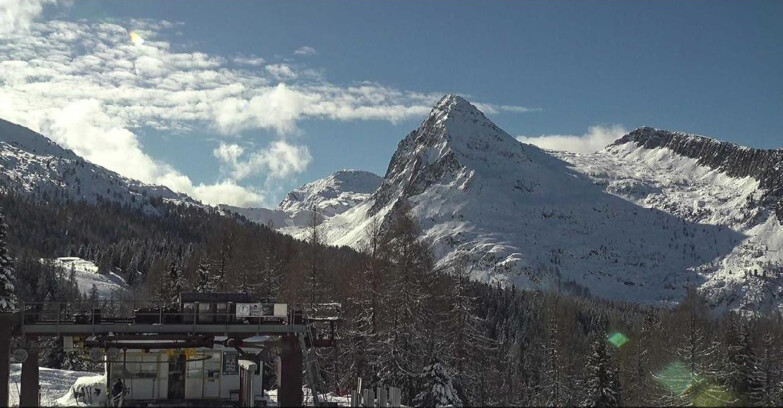 Webcam Сан-Мартино-ди-Кастроцца - Пассо-Ролле - Passo Rolle - Colbricon