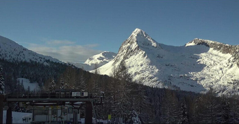 Webcam Сан-Мартино-ди-Кастроцца - Пассо-Ролле - Passo Rolle - Colbricon