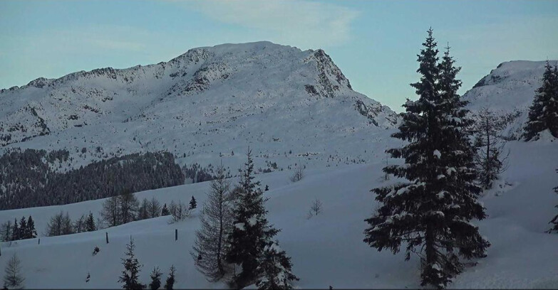 Webcam Сан-Мартино-ди-Кастроцца - Пассо-Ролле - Passo Rolle - Bocche