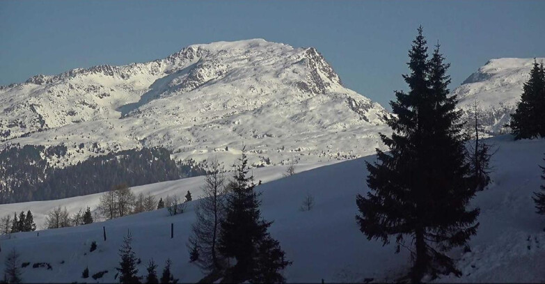 Webcam Сан-Мартино-ди-Кастроцца - Пассо-Ролле - Passo Rolle - Bocche