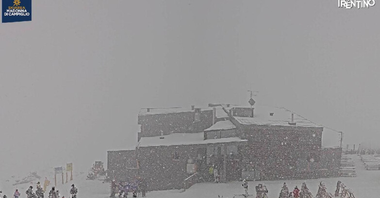 Webcam Madonna di Campiglio - Rifugio Dosson - Chalet FIAT