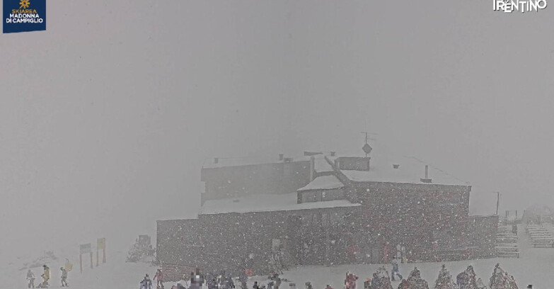 Webcam Madonna di Campiglio - Rifugio Dosson - Chalet FIAT